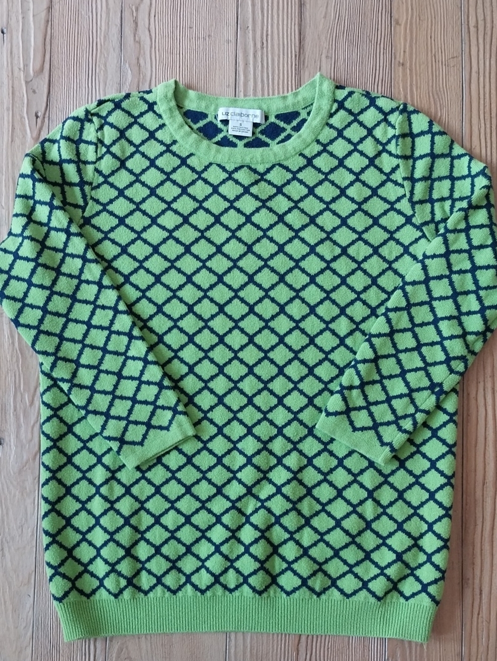 Liz Claiborne Lime Green and Navy Diamond-Pattern Crewneck Sweater